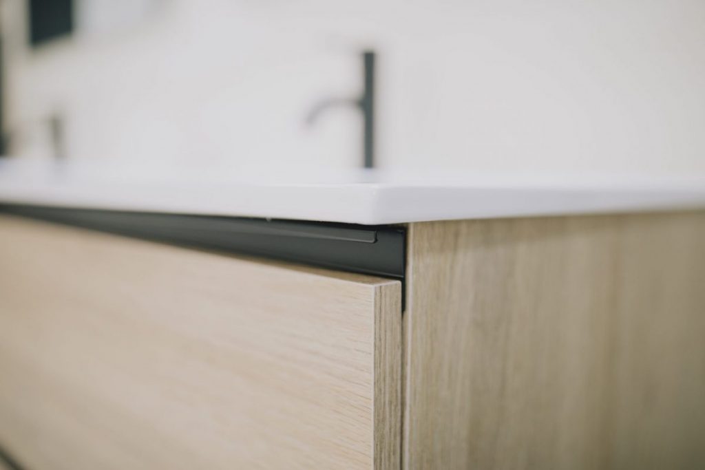 Cajón soft close para baño